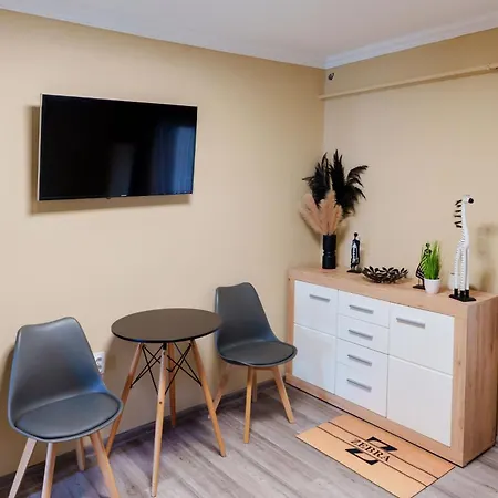 Zebra Apartman Zsory 公寓