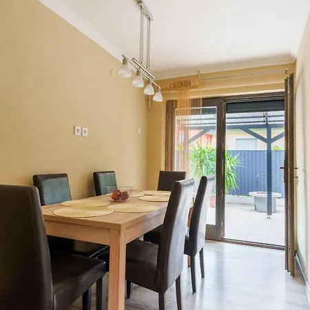 Zebra Apartman Zsory 公寓 Szihalom