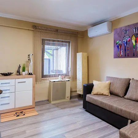Zebra Apartman Zsory 公寓